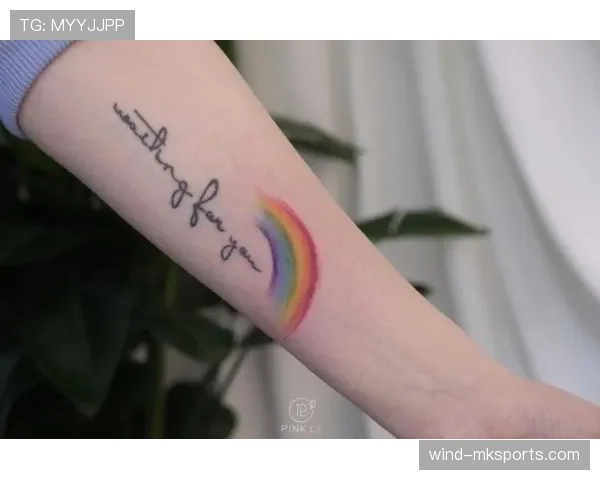 拉皮诺退役后还在靠纹身和彩虹袜收代言费？